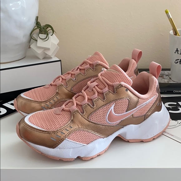 NEW Nike Air heights rose gold sneakers shoes - Picture 2 of 10
